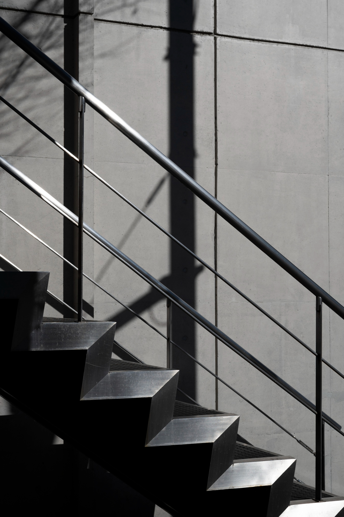 abstract-city-building-shadows